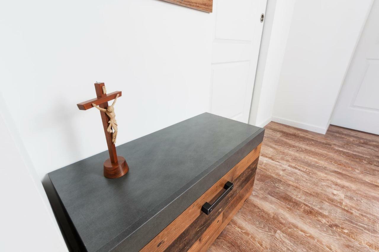 Appartement Donna Rhinau Eksteriør bilde