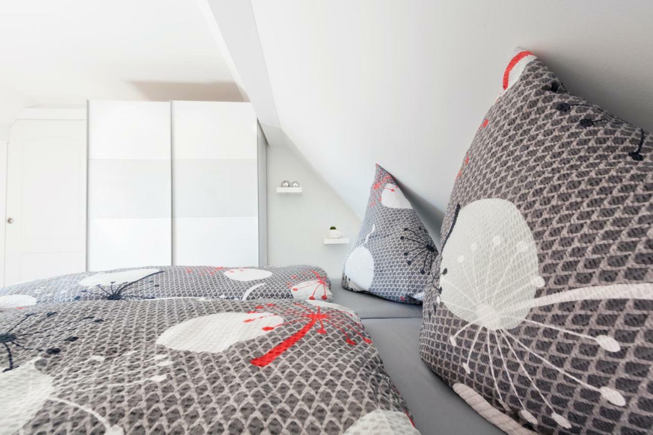 Appartement Donna Rhinau Eksteriør bilde